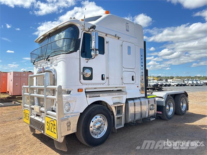 Kenworth K200 Big Cab Aerodyne 6x4 T/A Sleeper Truck Tracto Cabezas tractoras