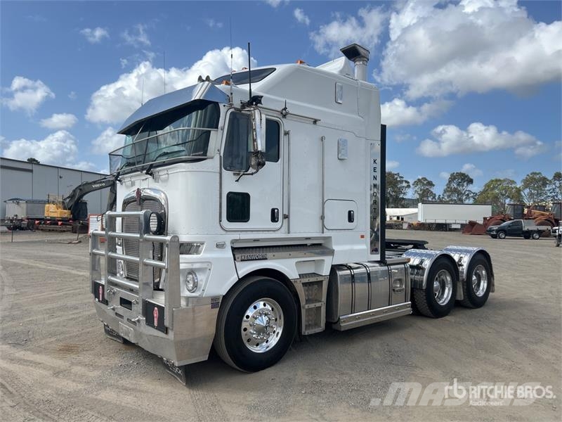 Kenworth K200 Big Cab Aerodyne 6x4 T/A Sleeper Truck Tracto Ťahače