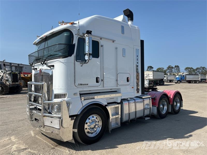 Kenworth K220 Big Cab Aerodyne 6x4 T/A Sleeper Truck Tracto Vetopöytäautot