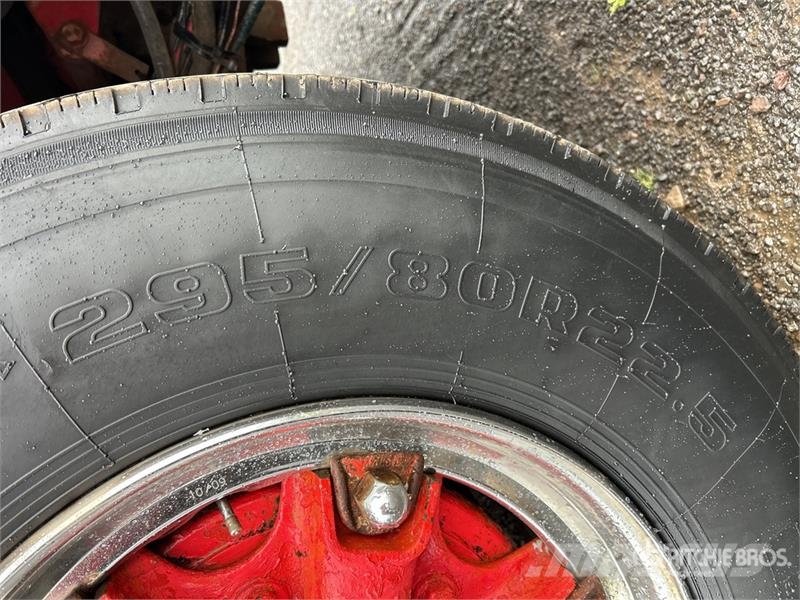 Kenworth L700 6x4 w/Palfinger PK12000 A 4.48 t Knuckle Boom Vlakke laadvloer met kraan