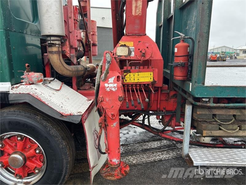Kenworth L700 6x4 w/Palfinger PK12000 A 4.48 t Knuckle Boom Vlakke laadvloer met kraan