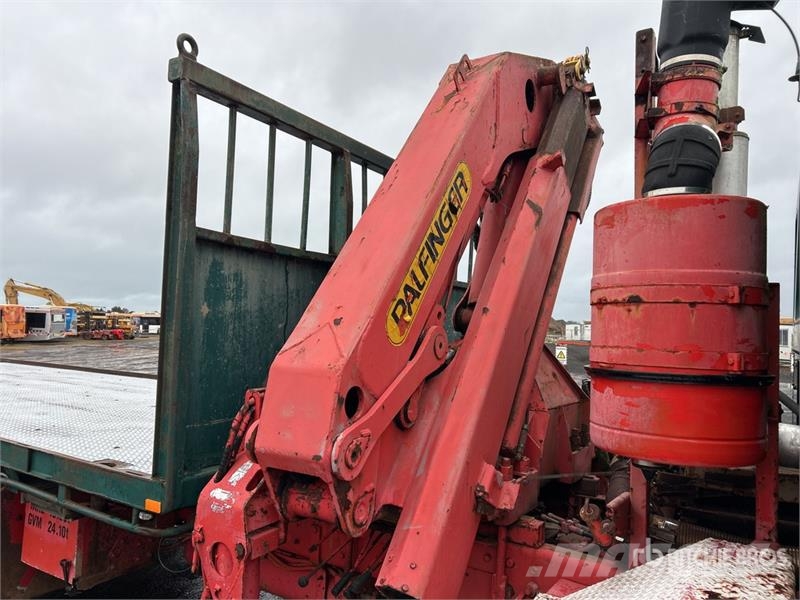 Kenworth L700 6x4 w/Palfinger PK12000 A 4.48 t Knuckle Boom Vlakke laadvloer met kraan