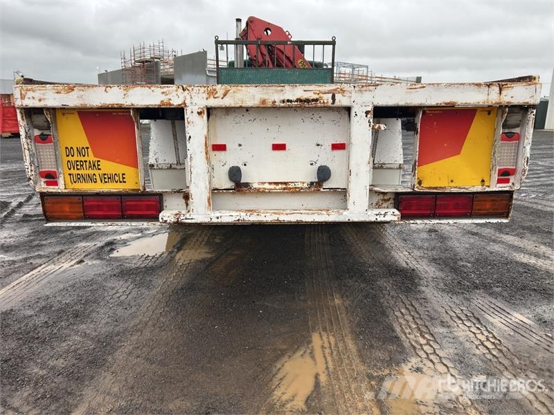 Kenworth L700 6x4 w/Palfinger PK12000 A 4.48 t Knuckle Boom Vlakke laadvloer met kraan