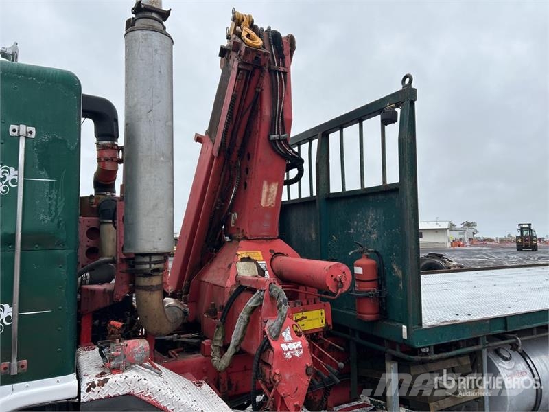 Kenworth L700 6x4 w/Palfinger PK12000 A 4.48 t Knuckle Boom Vlakke laadvloer met kraan