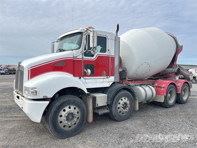 Kenworth T350 8x4 Twin-Steer Mixer Truck Betooniveokid