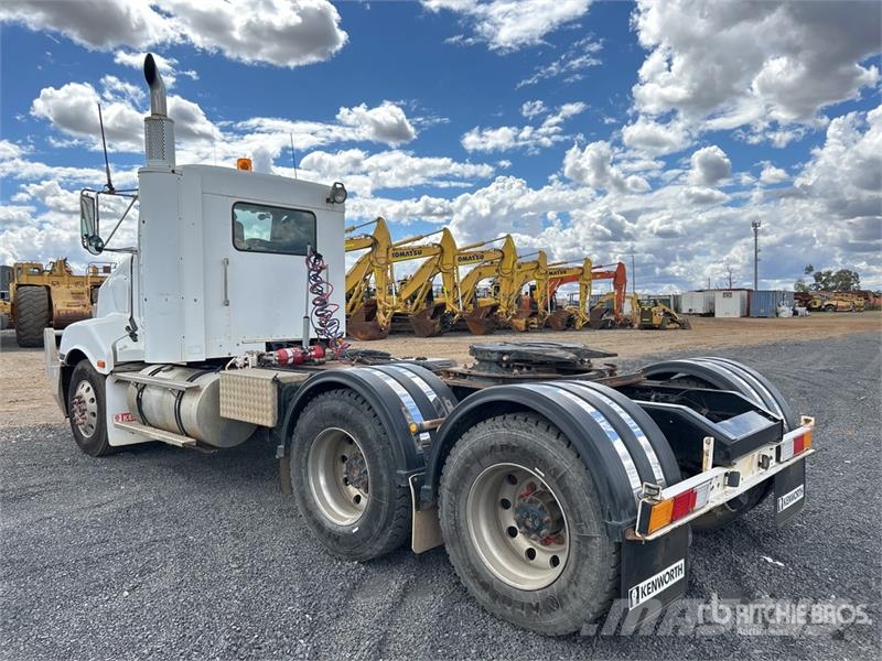 Kenworth T401 6x4 T/A Day Cab Truck Tractor Cabezas tractoras