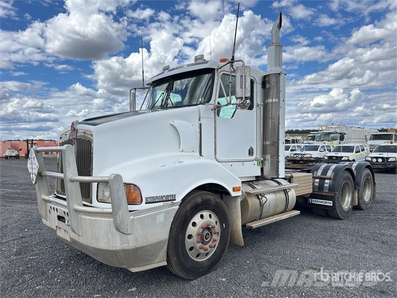 Kenworth T401 6x4 T/A Day Cab Truck Tractor Cabezas tractoras