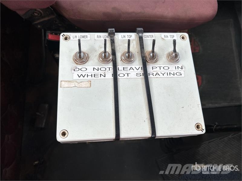 Kenworth T401 6x4 T/A Day Cab Truck Tractor Cabezas tractoras