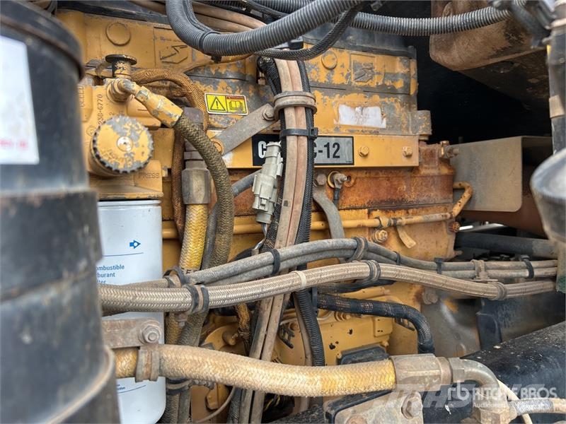 Kenworth T401 6x4 T/A Day Cab Truck Tractor Cabezas tractoras
