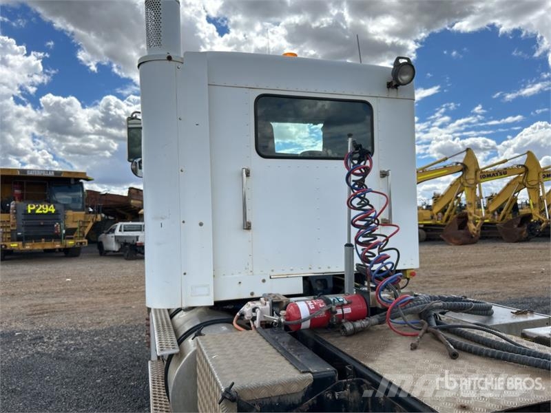 Kenworth T401 6x4 T/A Day Cab Truck Tractor Cabezas tractoras