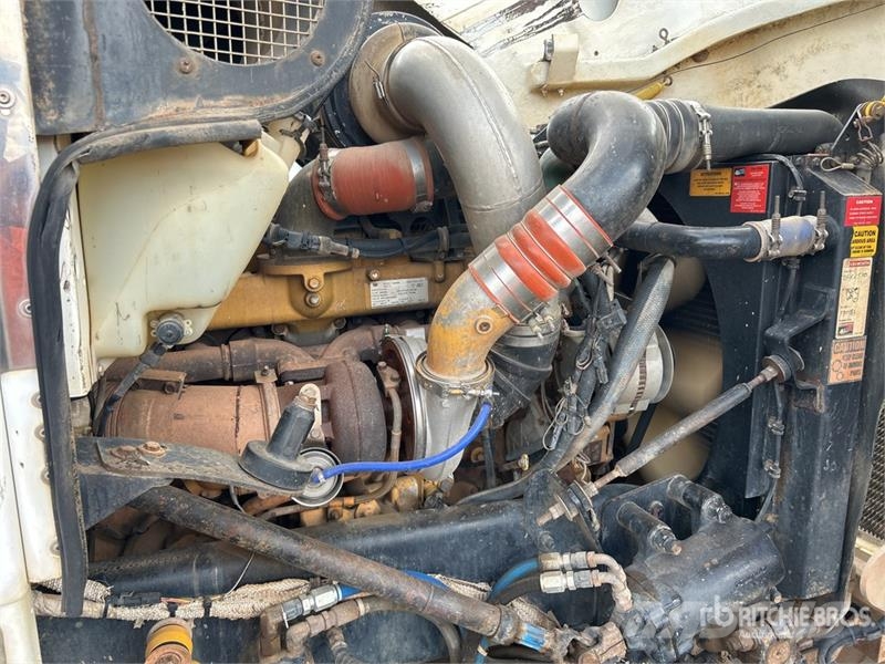 Kenworth T401 6x4 T/A Day Cab Truck Tractor Cabezas tractoras