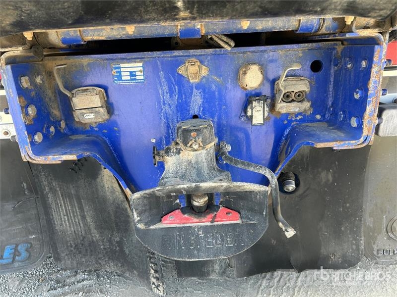 Kenworth T408SAR 6x4 T/A Dump Truck Autobasculanta
