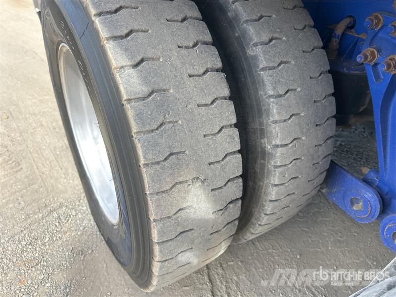 Kenworth T408SAR 6x4 T/A Dump Truck Autobasculanta