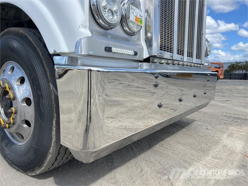 Kenworth T408SAR 6x4 T/A Dump Truck Autobasculanta