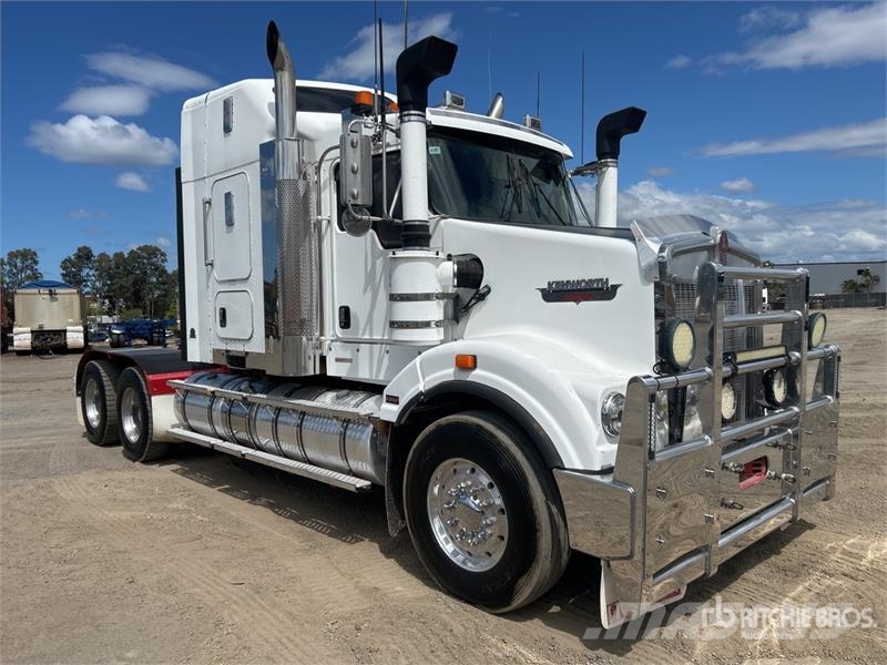 Kenworth T409 SAR 6x4 T/A Sleeper Truck Tractor Naudoti vilkikai