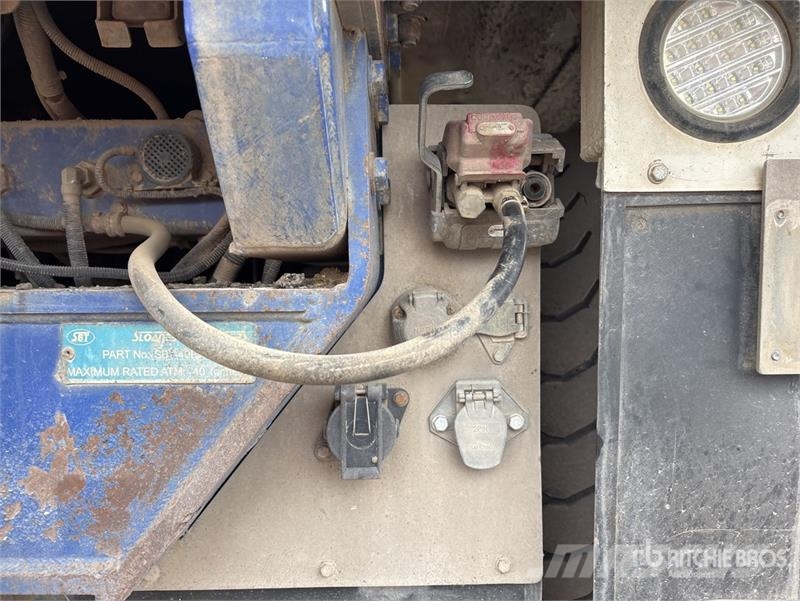 Kenworth T409SAR Autobasculanta