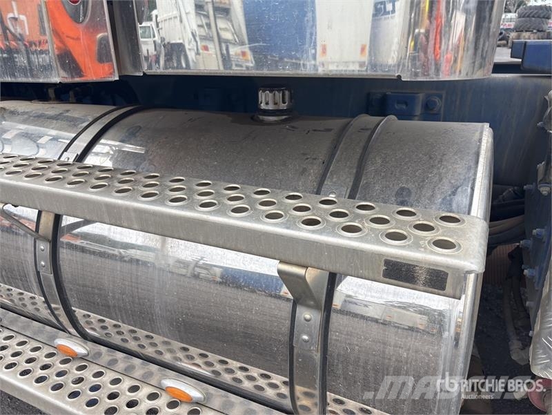 Kenworth T409SAR Autobasculanta