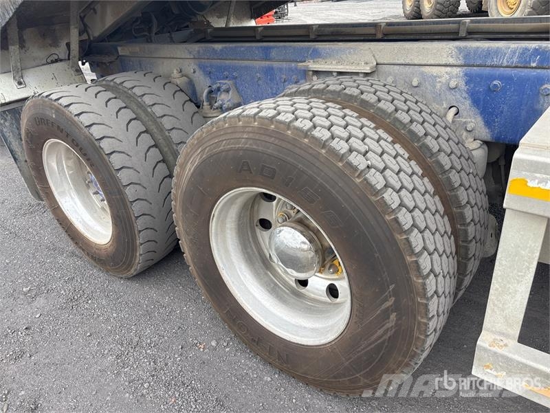 Kenworth T409SAR Autobasculanta