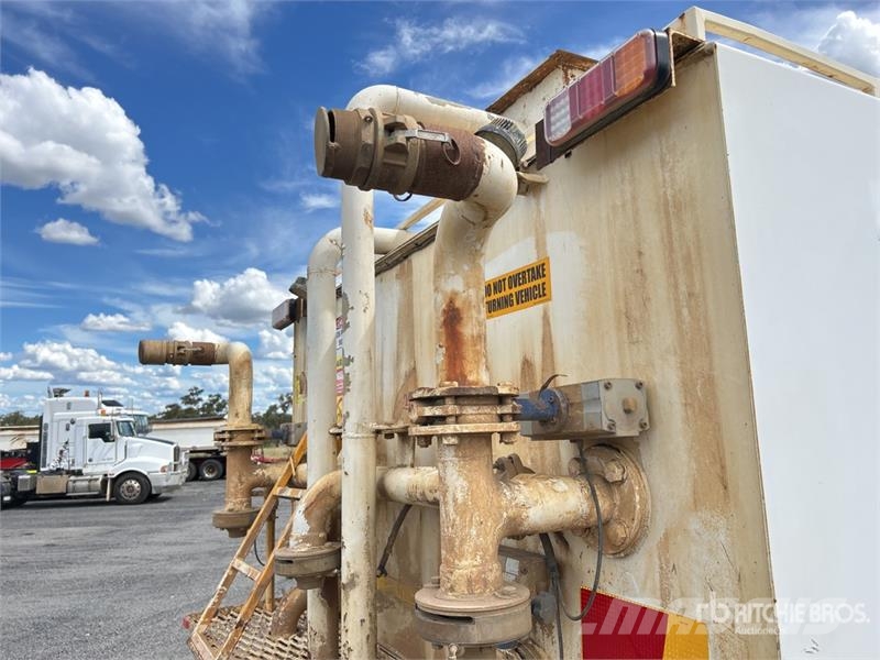 Kenworth T608 10000 L 6x4 Water Truck Kamioni za vodu