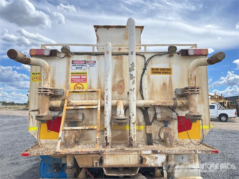 Kenworth T608 10000 L 6x4 Water Truck Kamioni za vodu