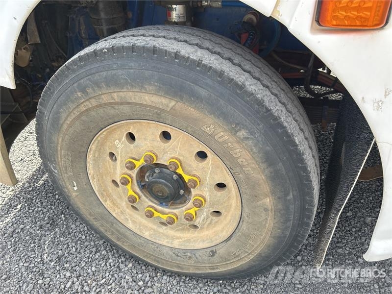 Kenworth T608 10000 L 6x4 Water Truck Kamioni za vodu