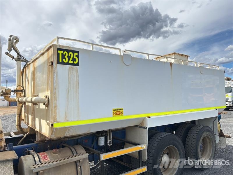 Kenworth T608 10000 L 6x4 Water Truck Kamioni za vodu