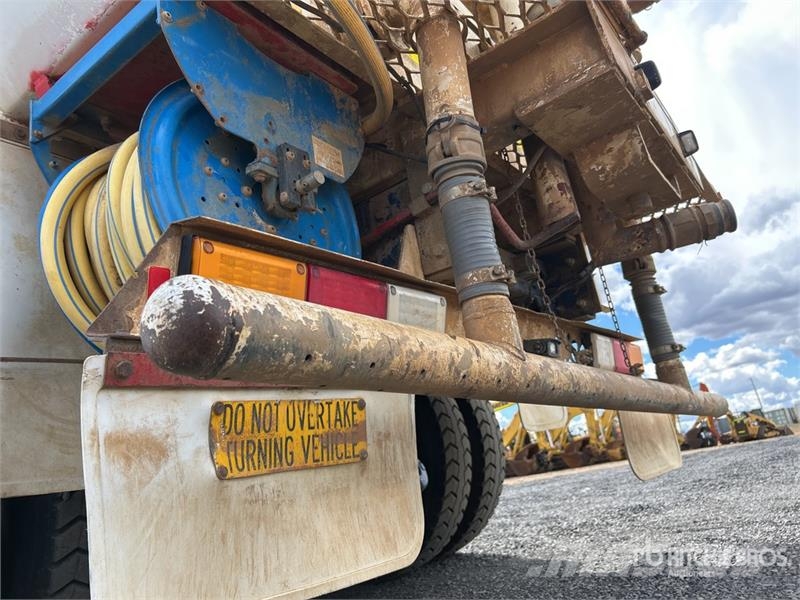 Kenworth T608 10000 L 6x4 Water Truck Kamioni za vodu