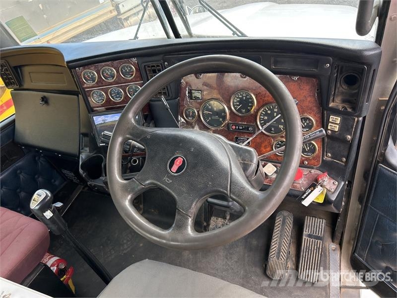 Kenworth T608 10000 L 6x4 Water Truck Kamioni za vodu