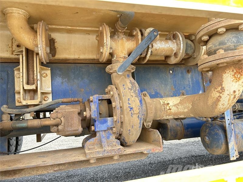 Kenworth T608 10000 L 6x4 Water Truck Kamioni za vodu