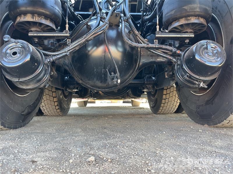 Kenworth T610 6x4 T/A Sleeper Truck Tractor Dragbilar