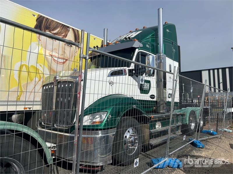 Kenworth T610 6x4 T/A Sleeper Truck Tractor Autotractoare