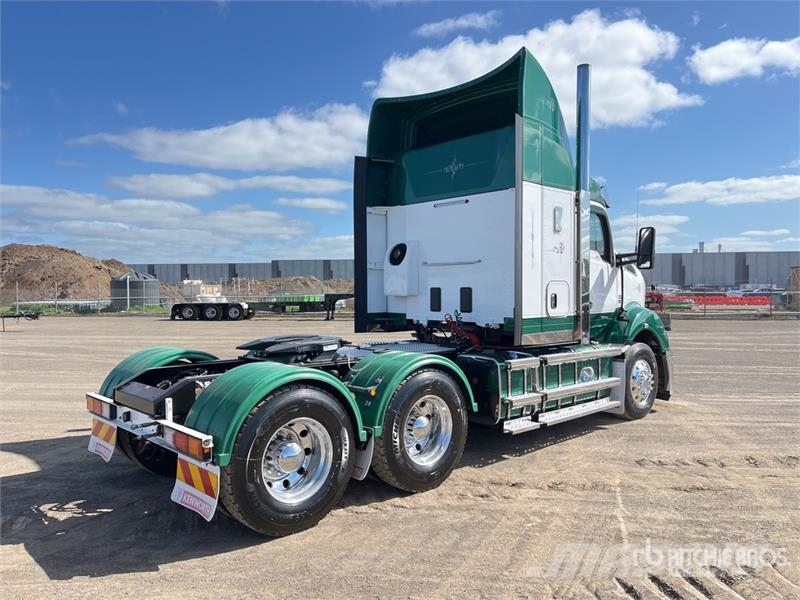 Kenworth T610 6x4 T/A Sleeper Truck Tractor Trækkere