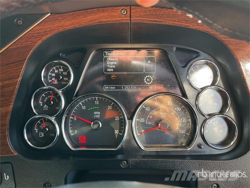 Kenworth T610 6x4 T/A Sleeper Truck Tractor Dragbilar