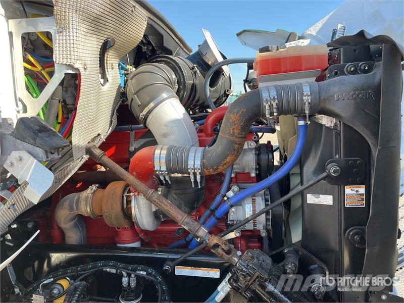 Kenworth T610 6x4 T/A Sleeper Truck Tractor Dragbilar