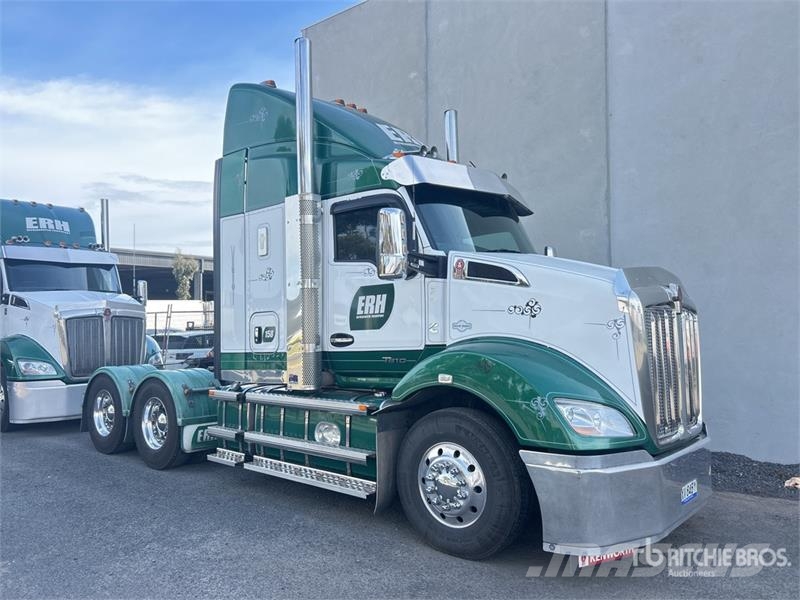 Kenworth T610 6x4 T/A Sleeper Truck Tractor Autotractoare