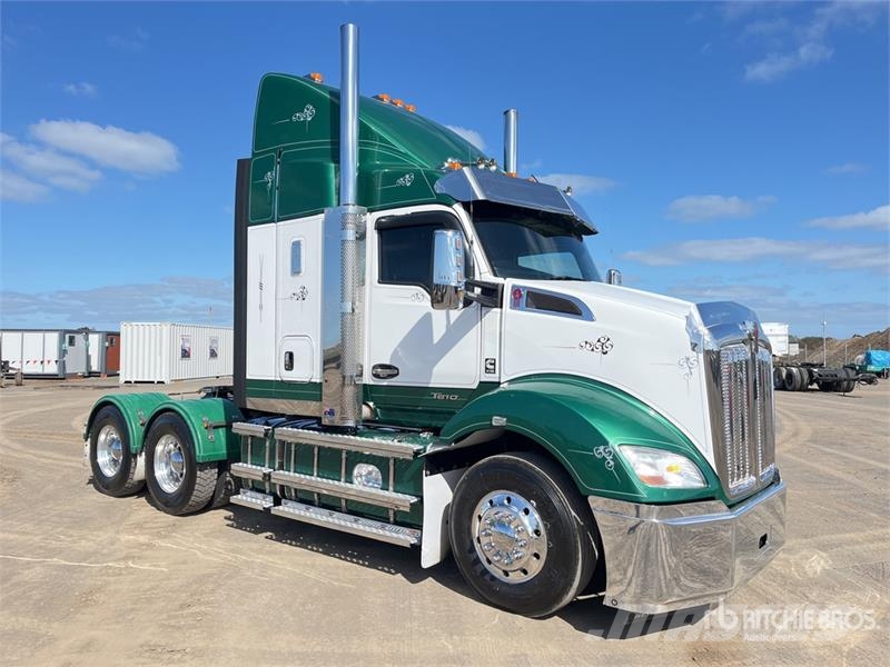 Kenworth T610 6x4 T/A Sleeper Truck Tractor Trækkere