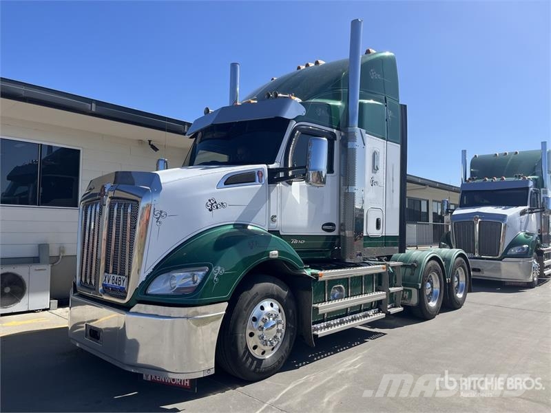 Kenworth T610 6x4 T/A Sleeper Truck Tractor Autotractoare