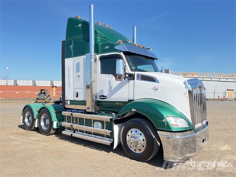 Kenworth T610 6x4 T/A Sleeper Truck Tractor Dragbilar