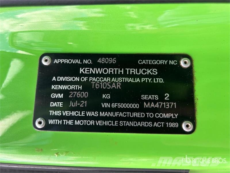 Kenworth T610SAR 6x4 T/A Day Cab Truck Tractor Vilcēji