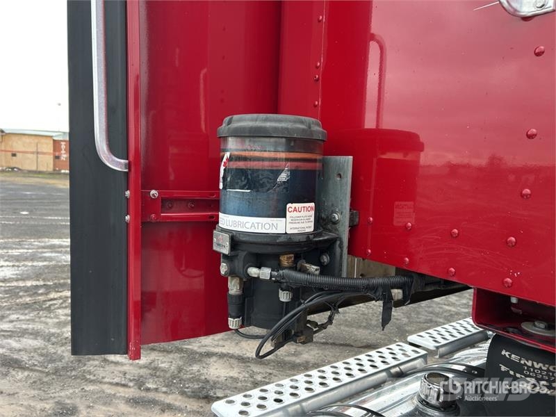 Kenworth T659 6x4 T/A Sleeper Truck Tractor Trekkers