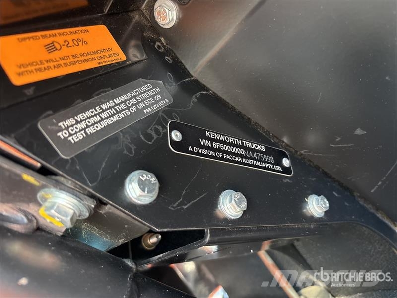 Kenworth T659 6x4 T/A Sleeper Truck Tractor Влекачи
