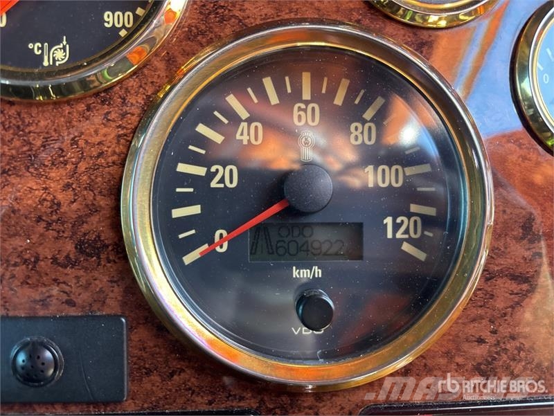 Kenworth T659 6x4 T/A Sleeper Truck Tractor Влекачи