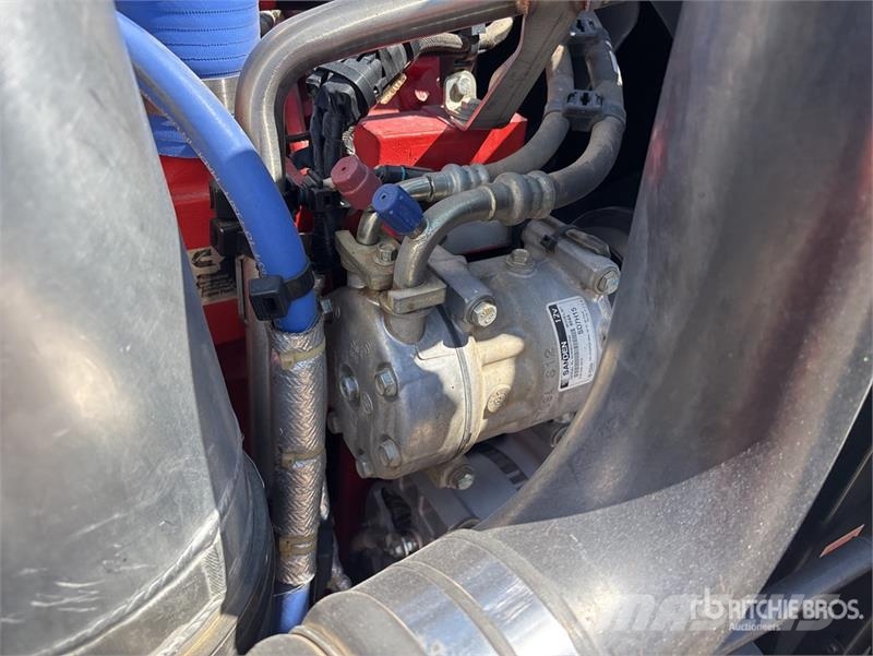 Kenworth T659 6x4 T/A Sleeper Truck Tractor Camiones tractor