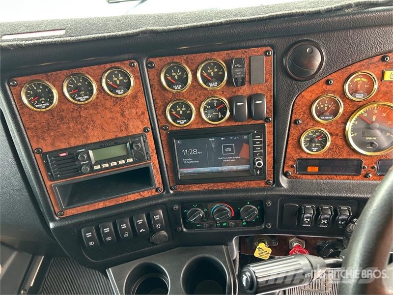 Kenworth T909 Çekiciler