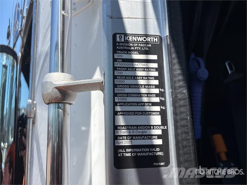 Kenworth T909 وحدات الجر
