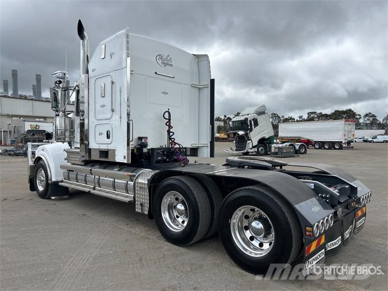 Kenworth T909 Çekiciler