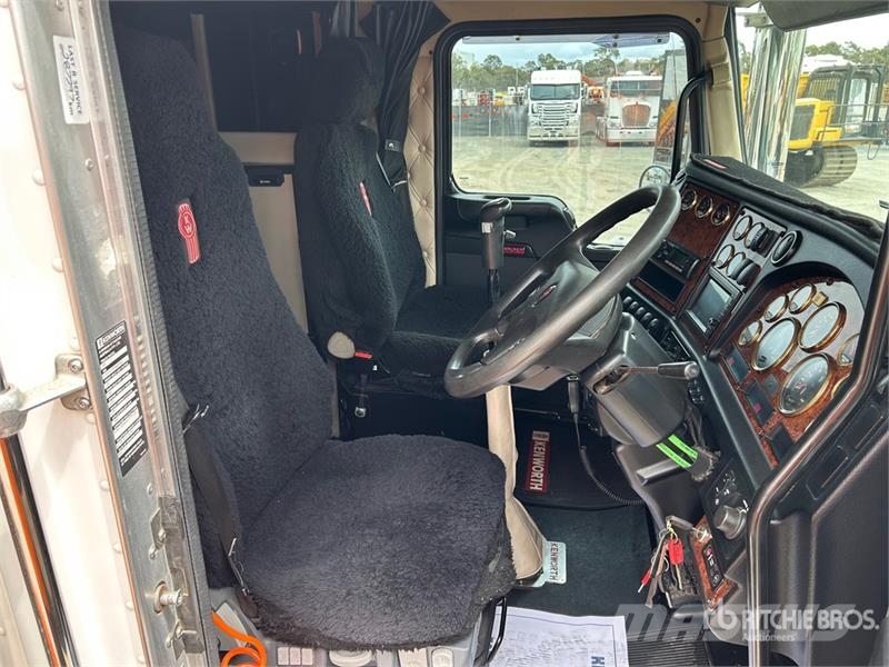 Kenworth T909 Çekiciler