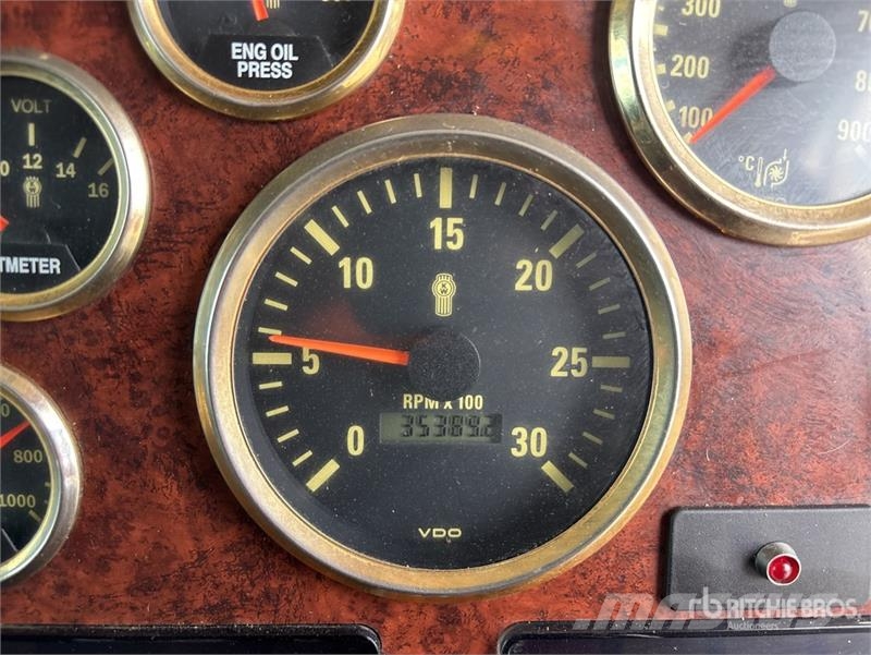 Kenworth T909 Trekkers