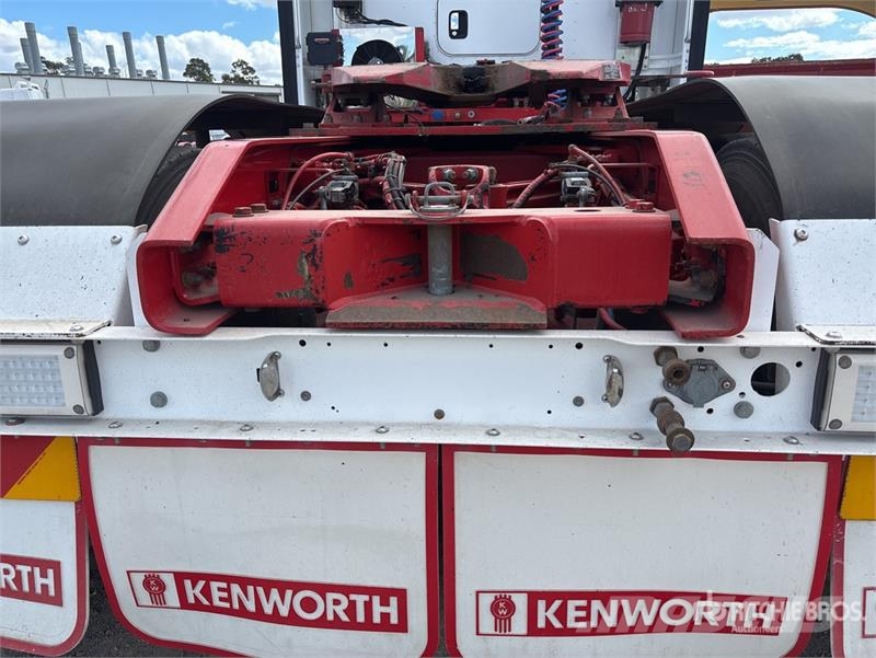 Kenworth T909 Trekkers
