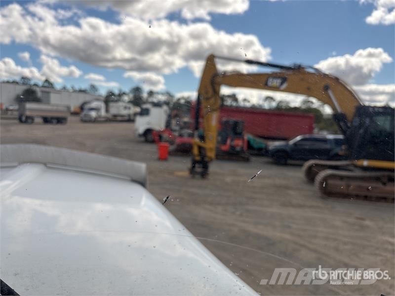 Kenworth T909 Trekkers